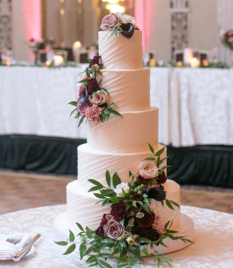 Hilton Milwaukee - Cake at Wedding Reception